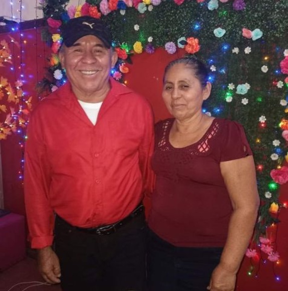 Meet your Posher, Roxy - Picture 1 of 1